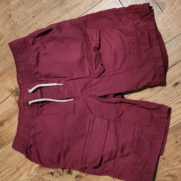 Cat & Jack | Boys' 'At the Knee' Pull-On Cargo Shorts - Picture 1 of 4